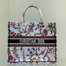 Christian Dior Shopping Bags